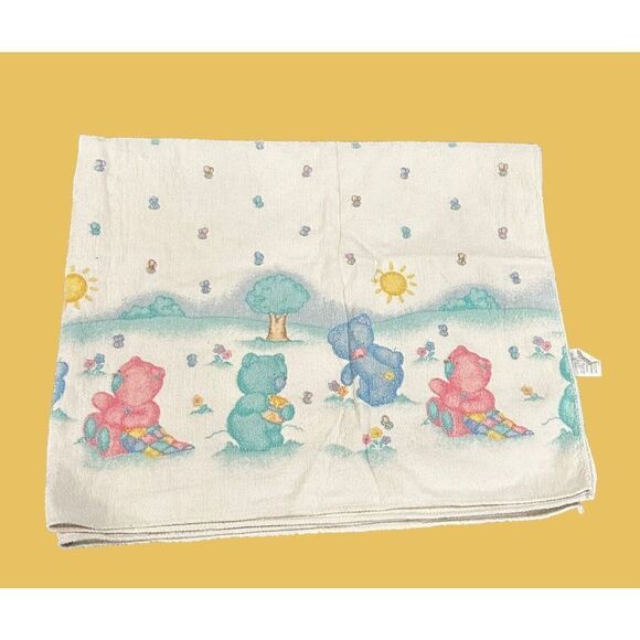 Vintage Carters Baby Flannel Receiving Blanket Teddy Bear  Pastel Honey Bees - Picture 1 of 5